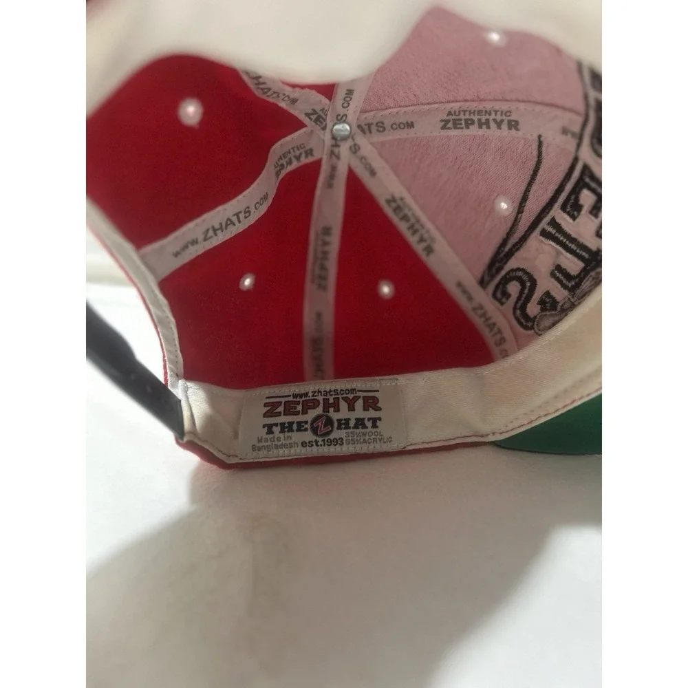 Vintage UNLV‎ Rebels Top of the World Trucker Snapback Cap 35% Wool 65% Acrylic